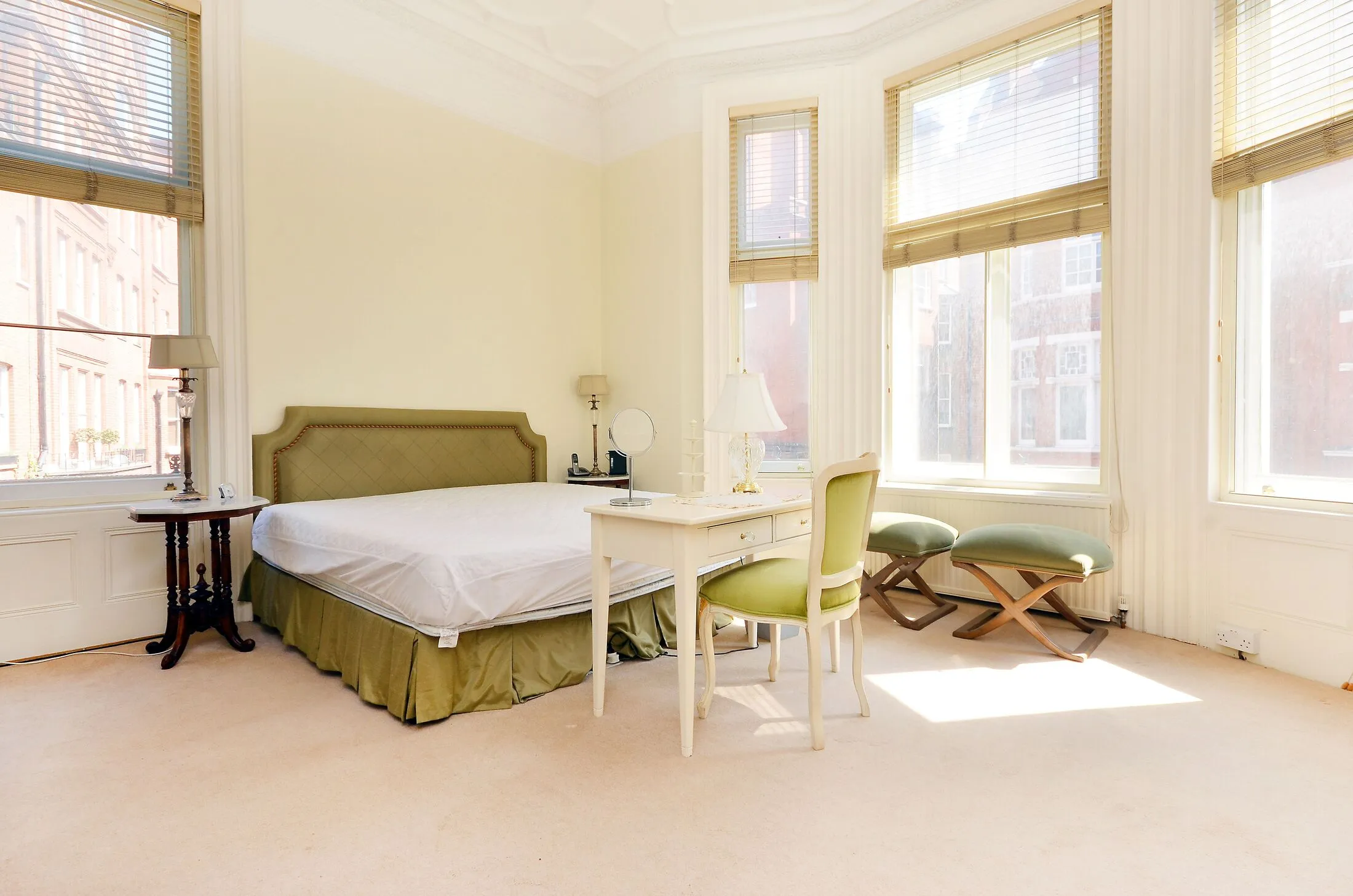Flat Draycott Place in Greater London