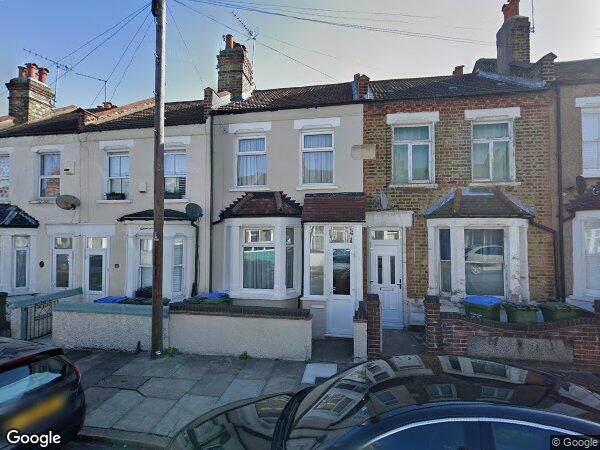 House Eastview Avenue in Greater London