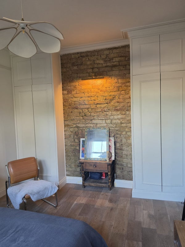 Room Harborough Road in Greater London
