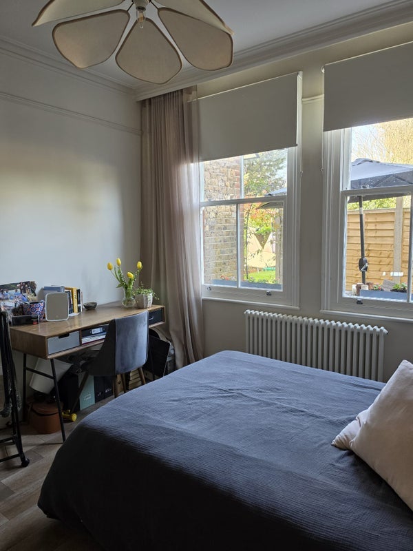 Room Harborough Road in Greater London