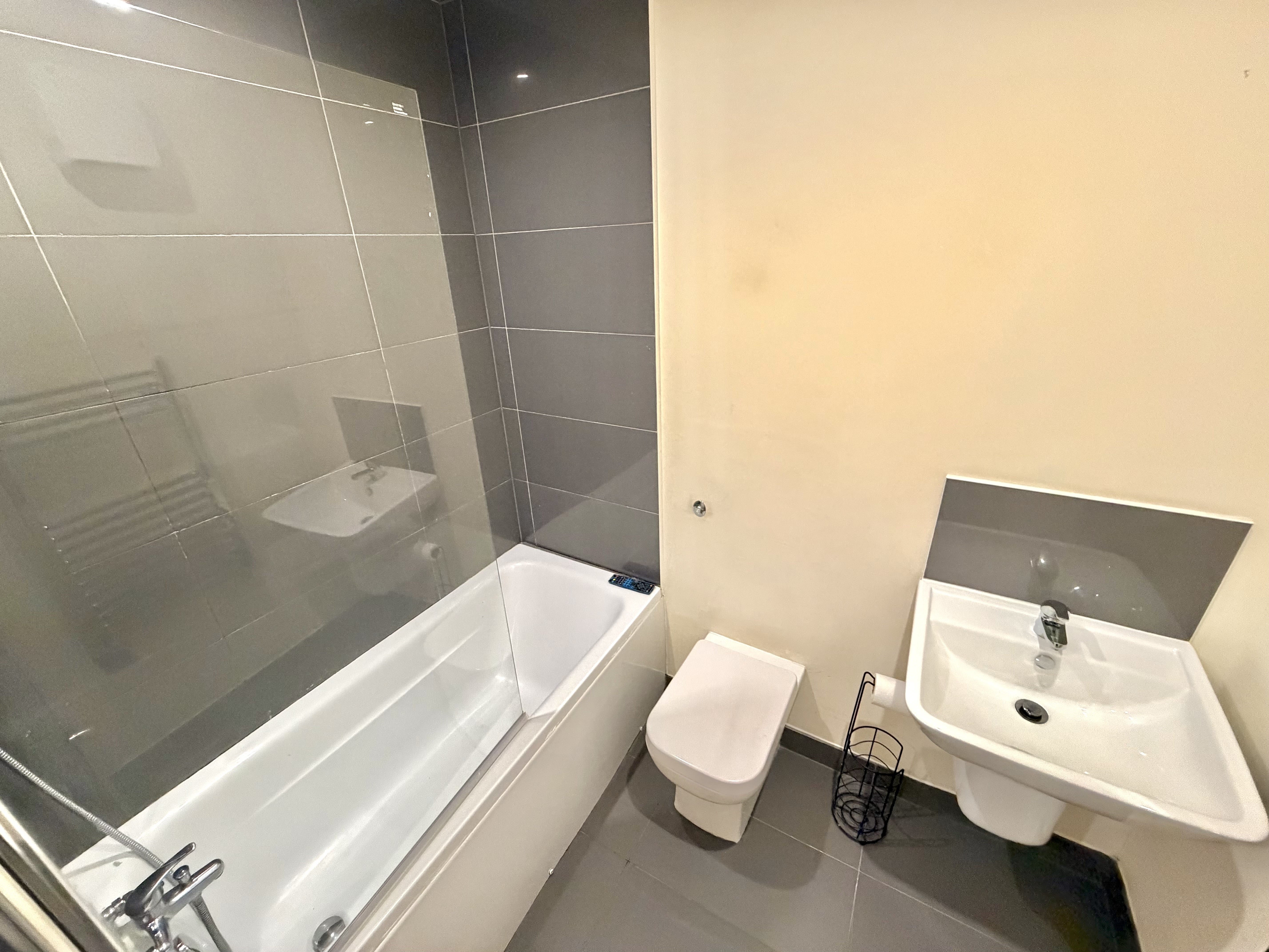 Flat Fitzalan Road in Horsham