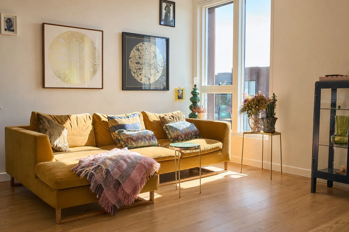 Flat St. Pancras Way in Greater London