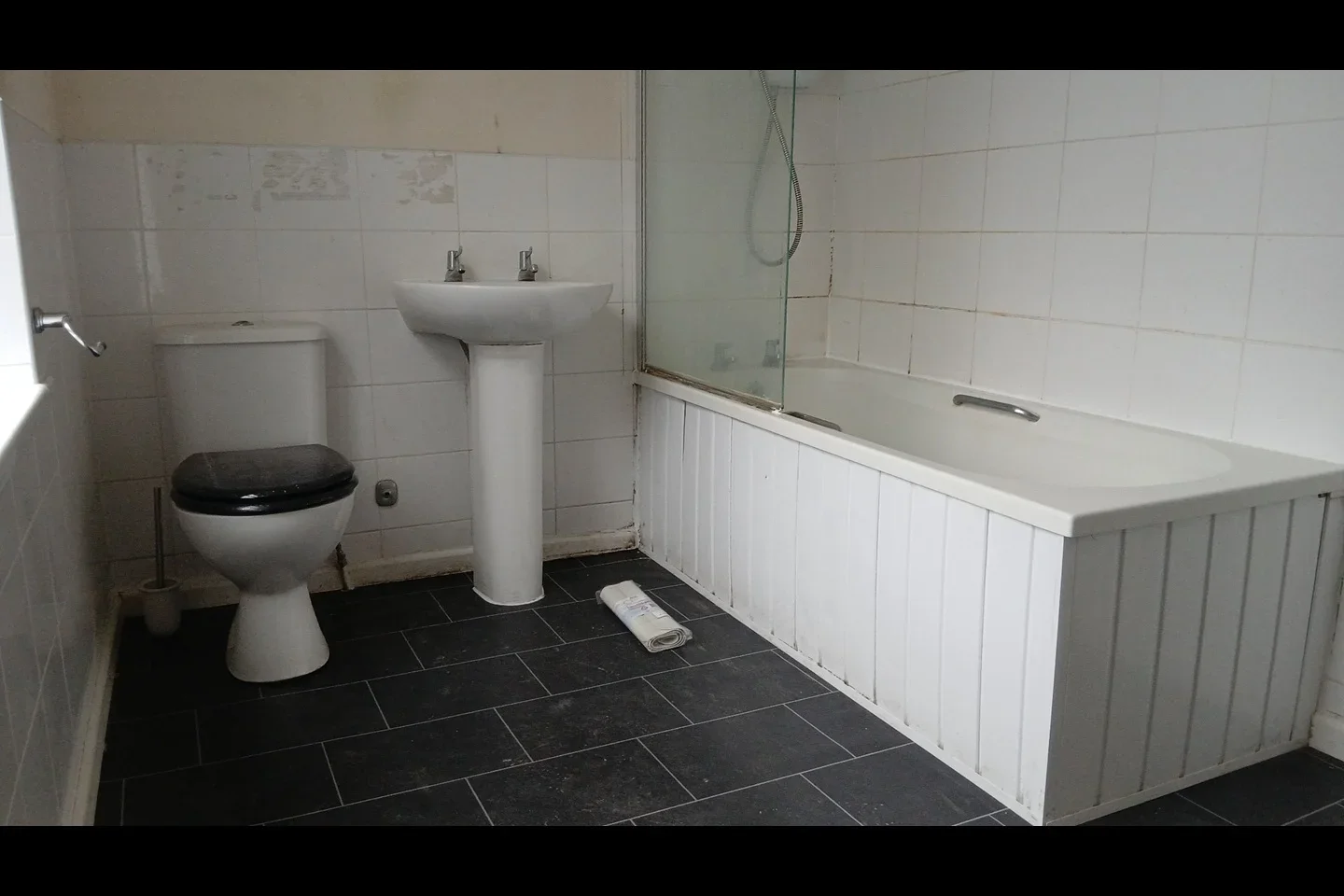 House Dove Close in Walsall