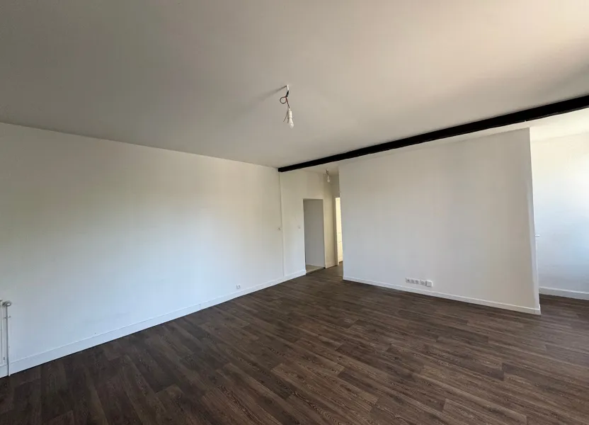 Appartement Route des Charbonnières à Saint-Maurice-les-Brousses