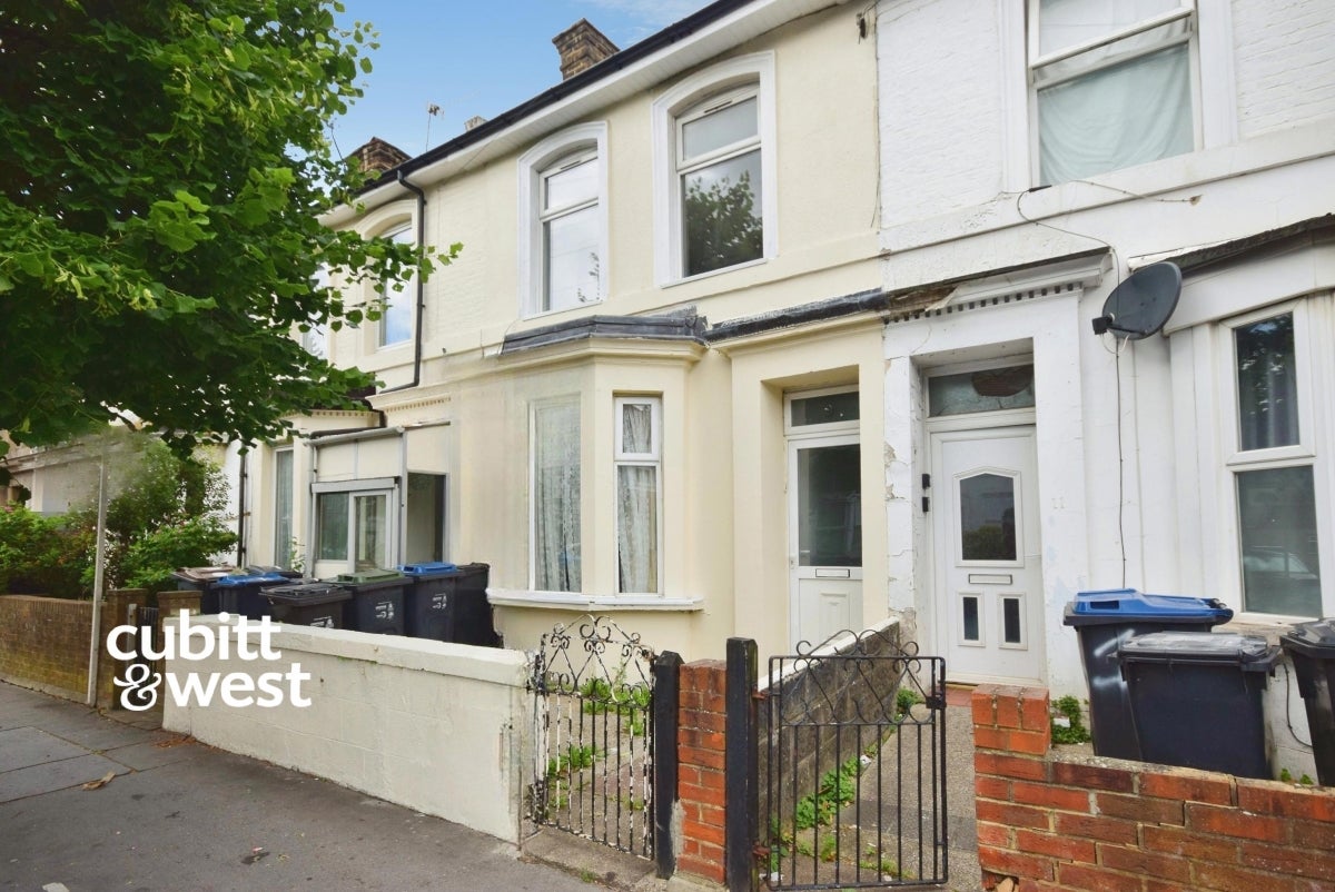 House Carshalton Grove in Greater London
