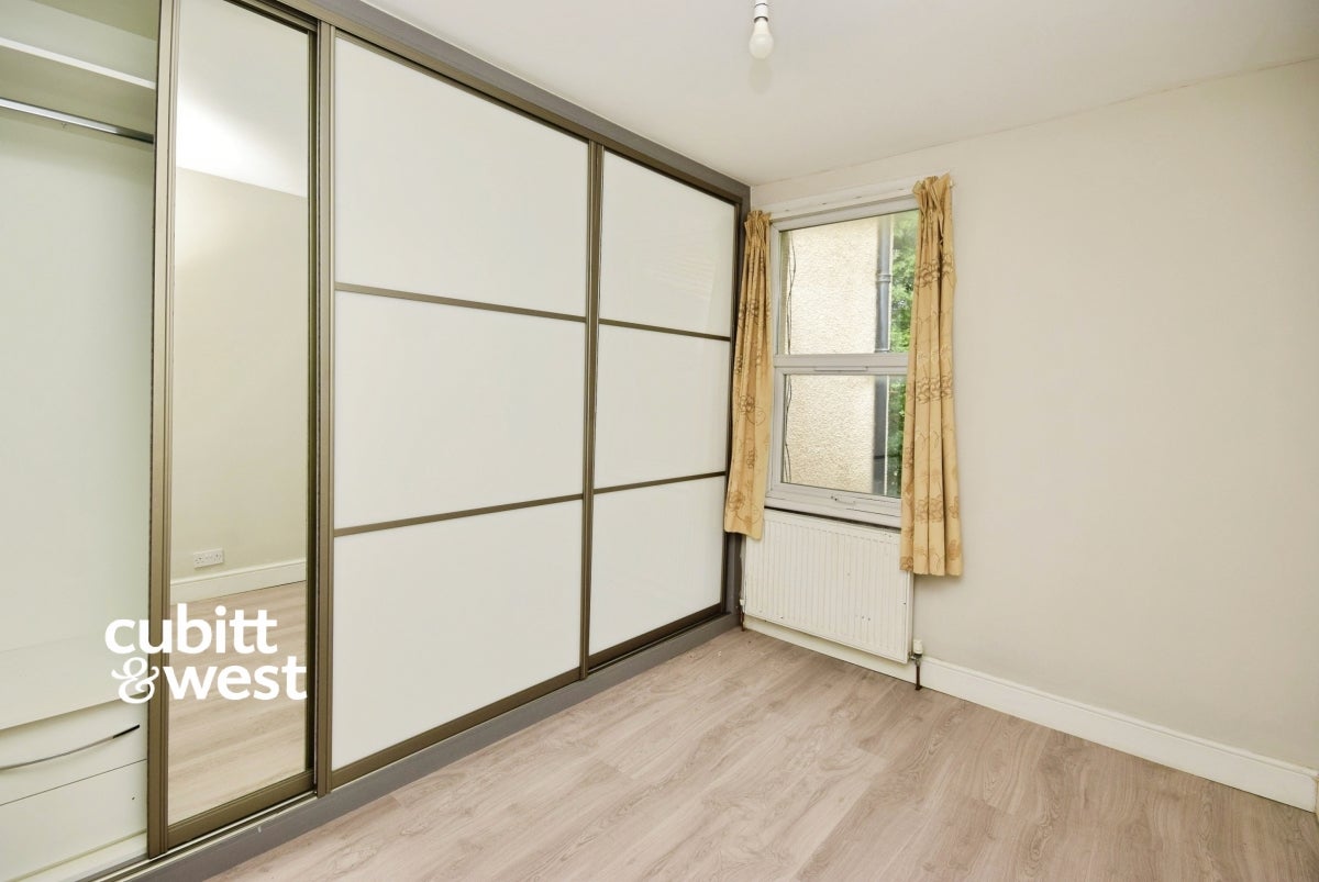 House Carshalton Grove in Greater London