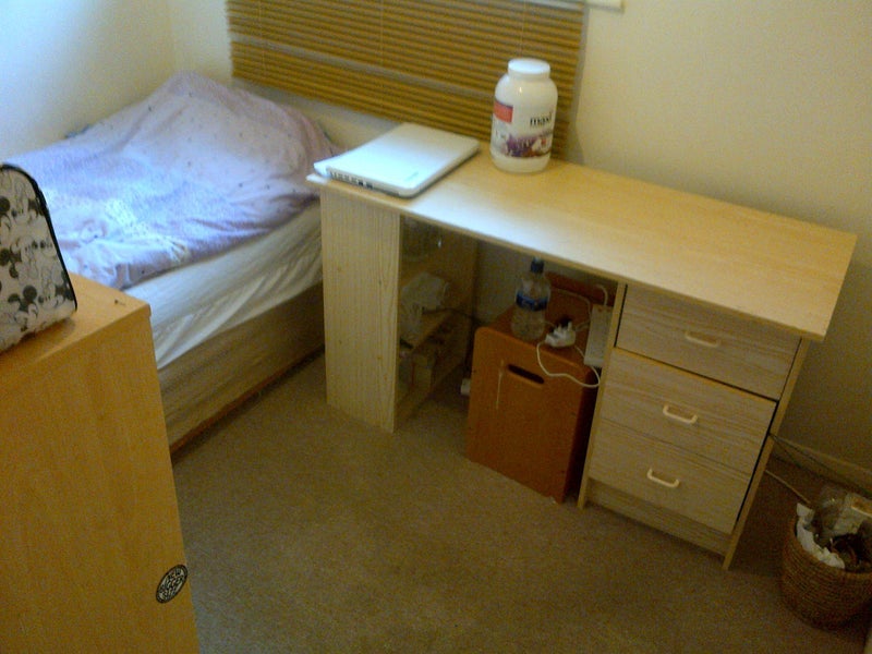 Room Marshall Close in Greater London