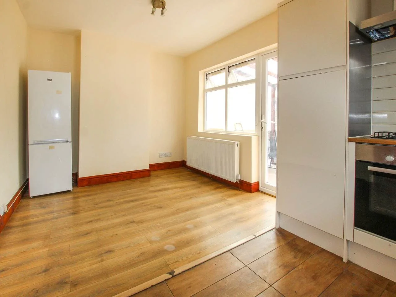 Flat Craven Close in Greater London