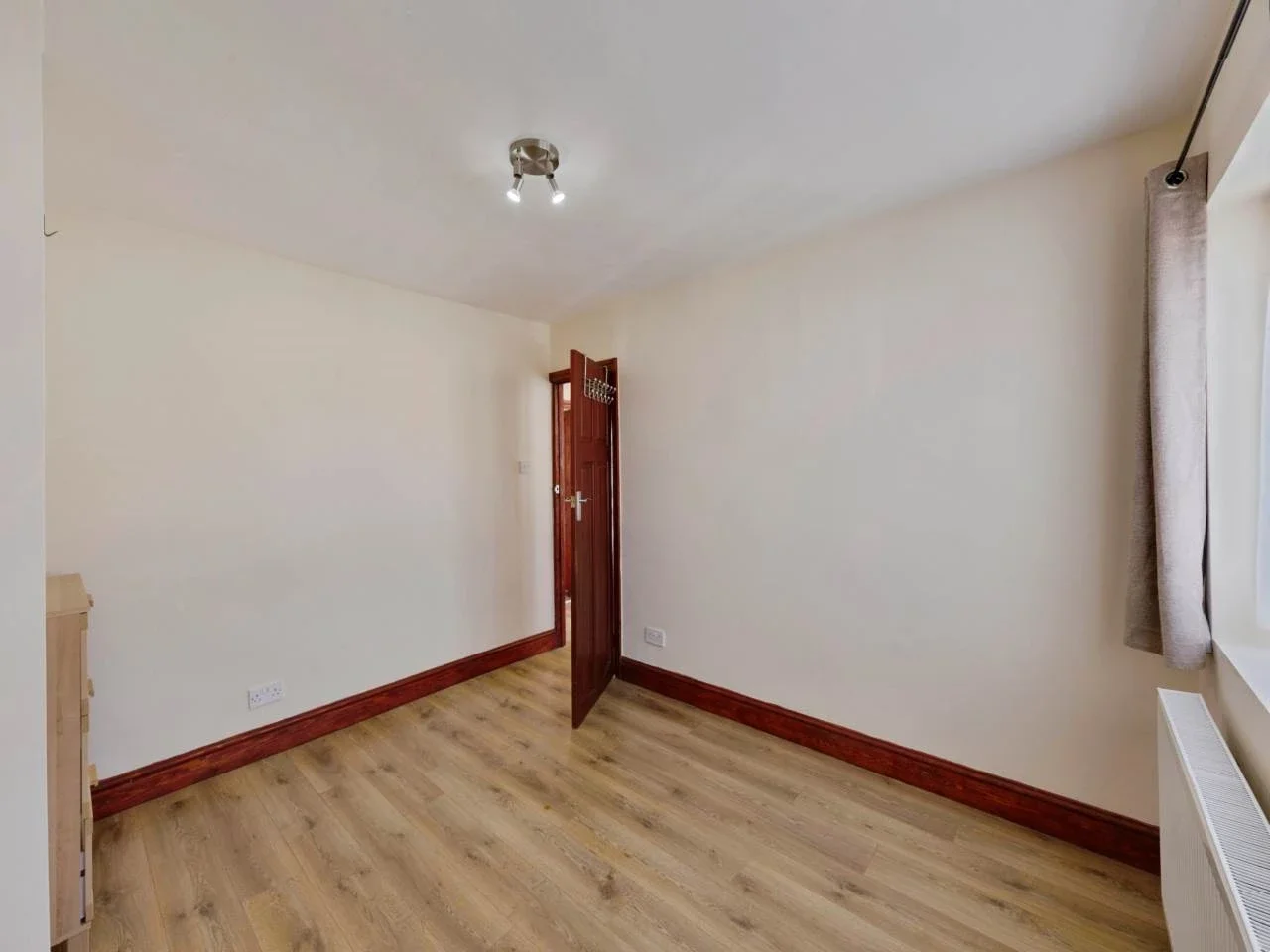 Flat Craven Close in Greater London
