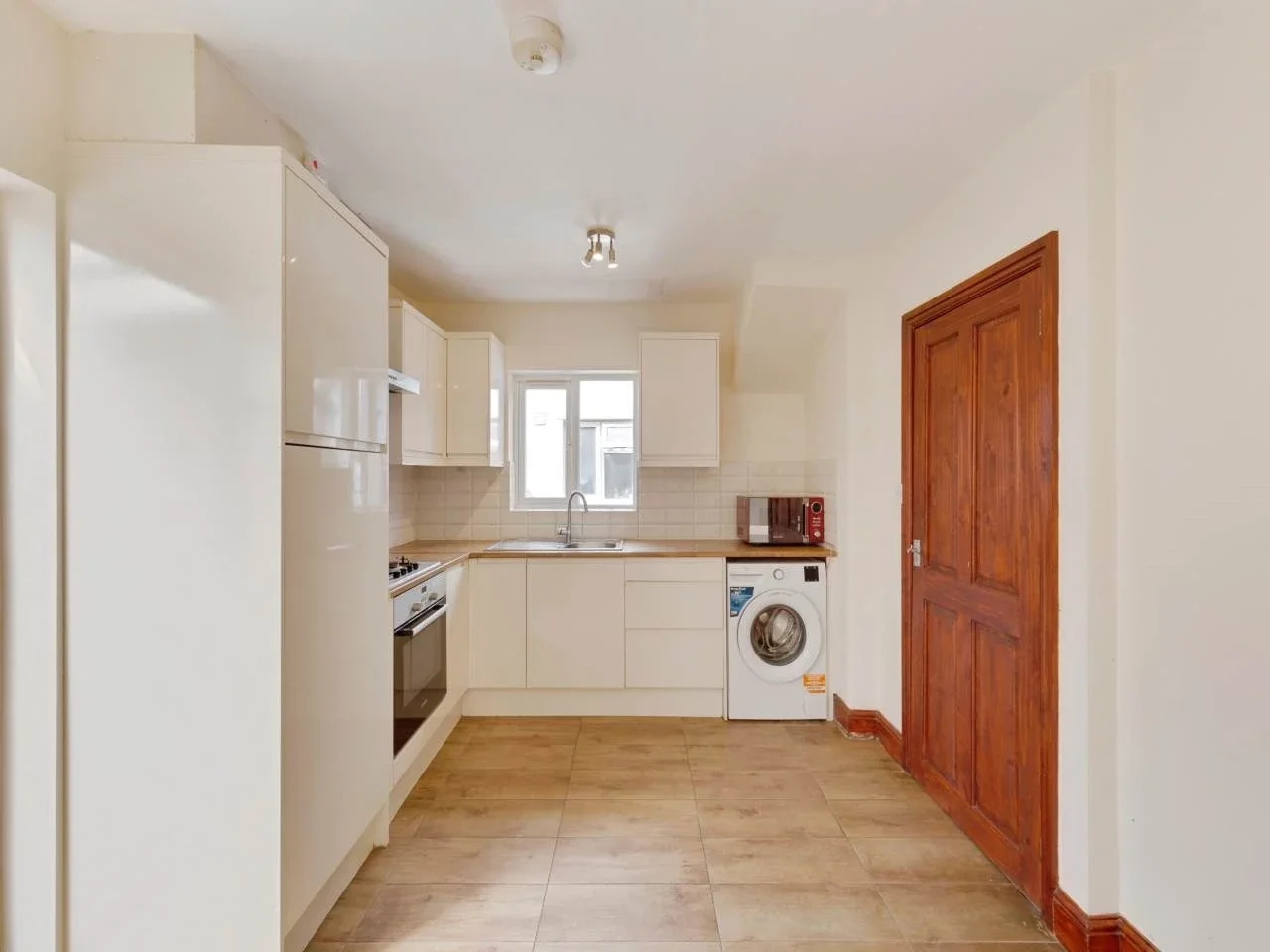 Flat Craven Close in Greater London