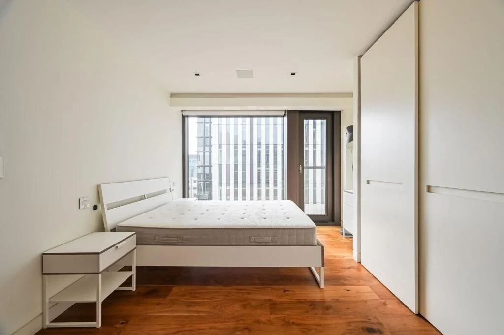 Flat Wood Street in City of London