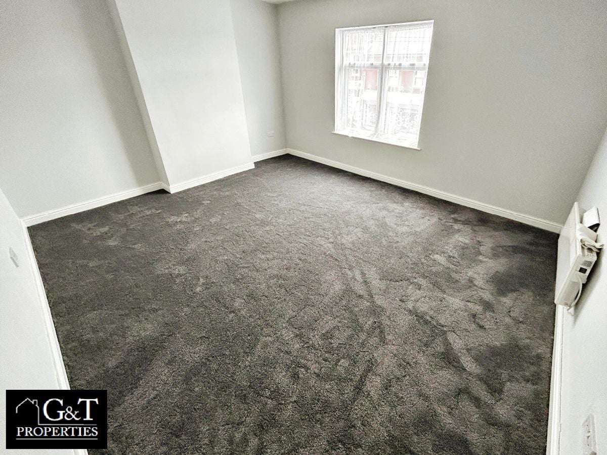 Flat Halesowen Road in Dudley