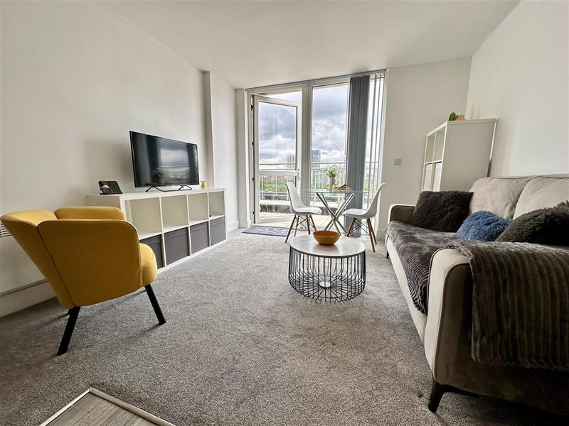 Flat Adelphi Street in Salford