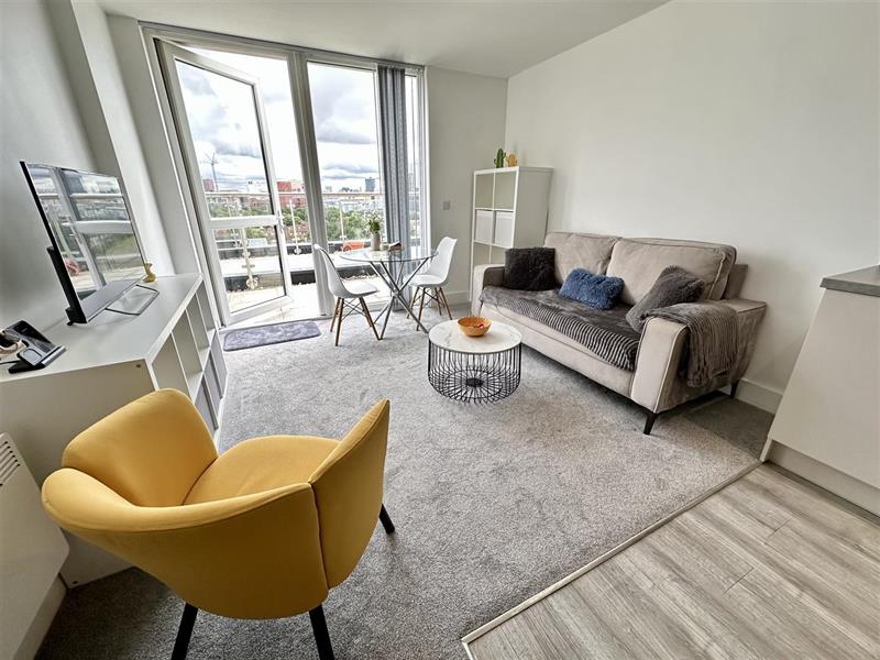 Flat Adelphi Street in Salford