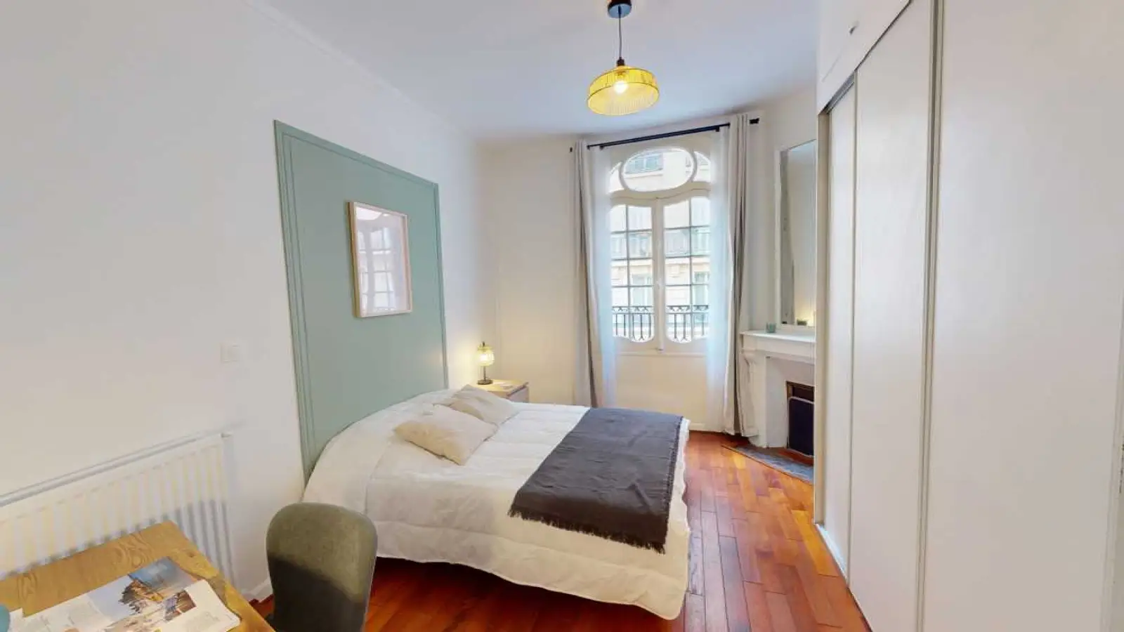 Flat Rue des Épinettes in Paris