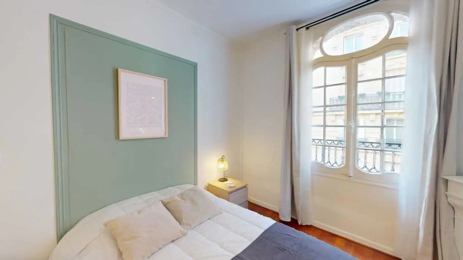 Flat Rue des Épinettes in Paris
