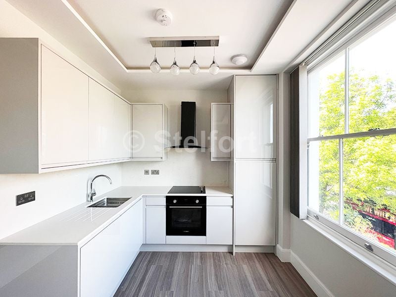 Flat Middleton Mews in Greater London