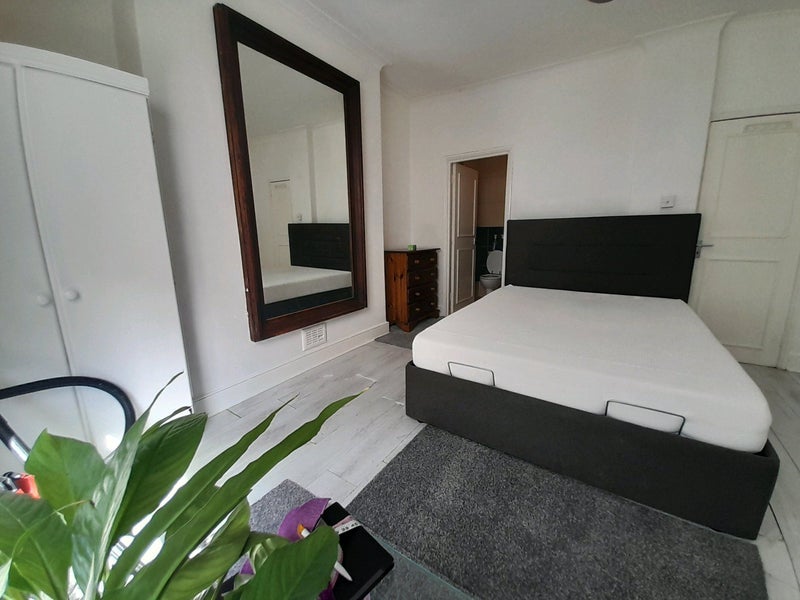 Room Dalston Lane in Greater London