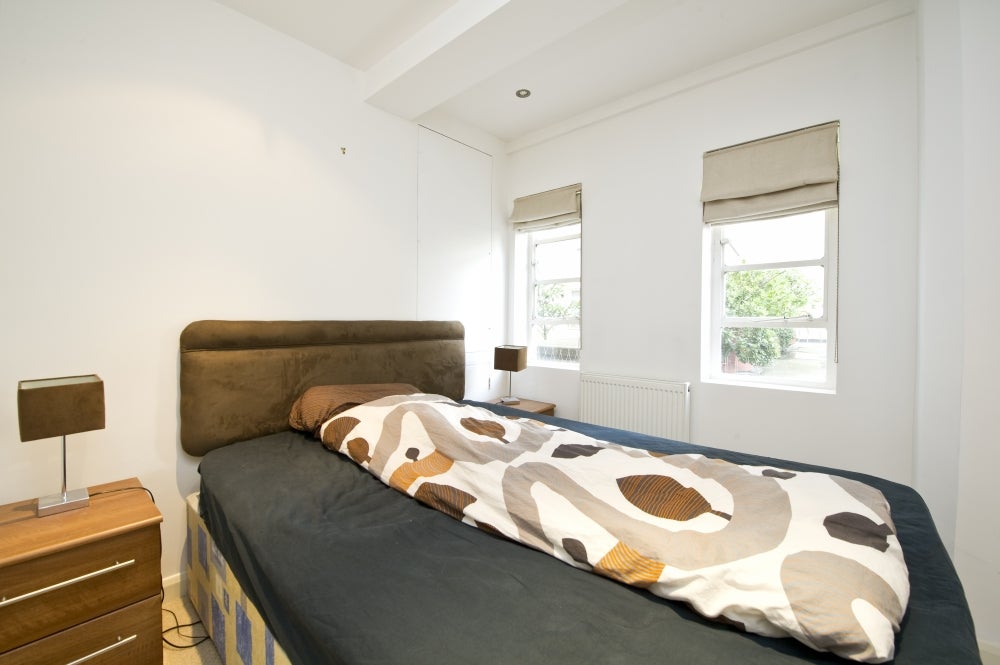 Flat Sloane Avenue in Greater London
