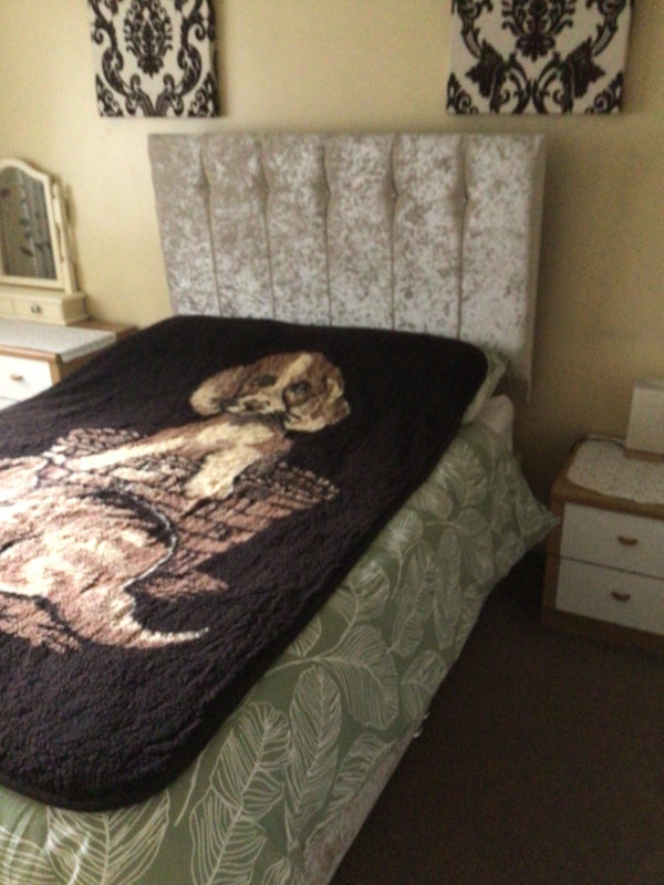 Room Bracken Close in Greater London