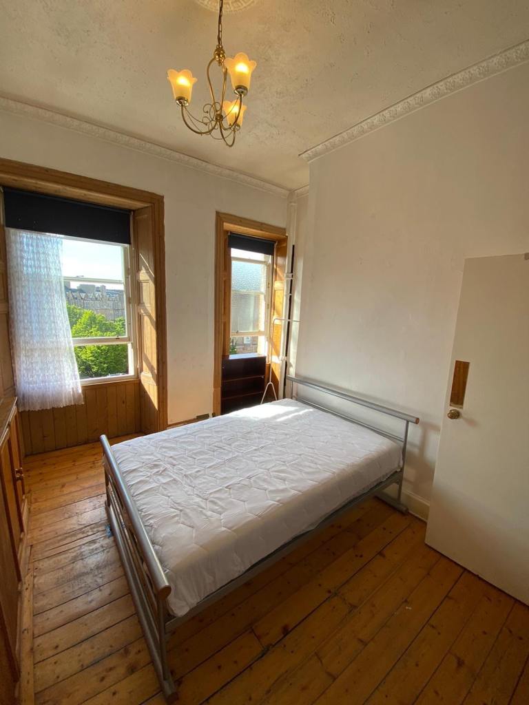 Room Marionville Road in City of Edinburgh
