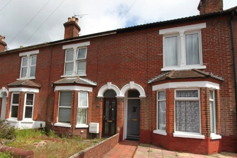 Room Desborough Road in Eastleigh