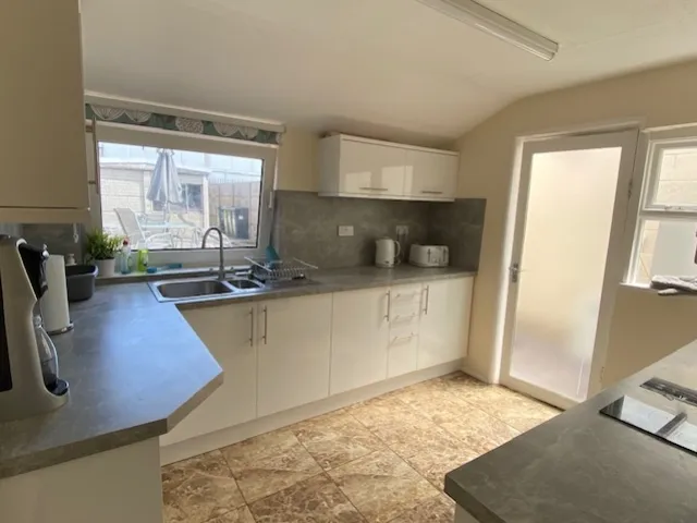 Room Desborough Road in Eastleigh