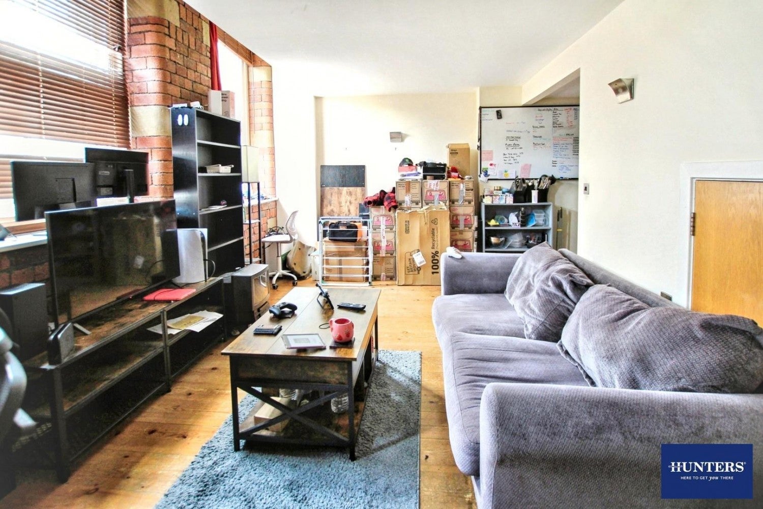 Flat Scoresby Street in Bradford