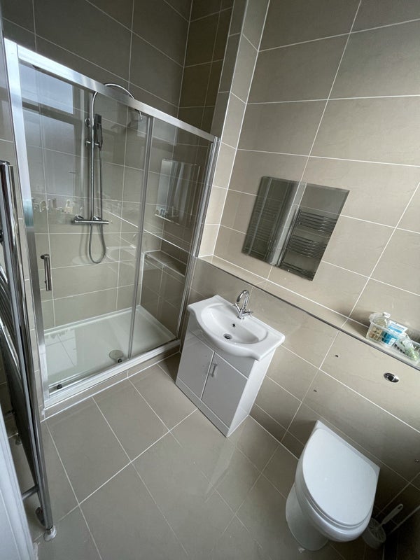 Room Corstorphine Road in City of Edinburgh