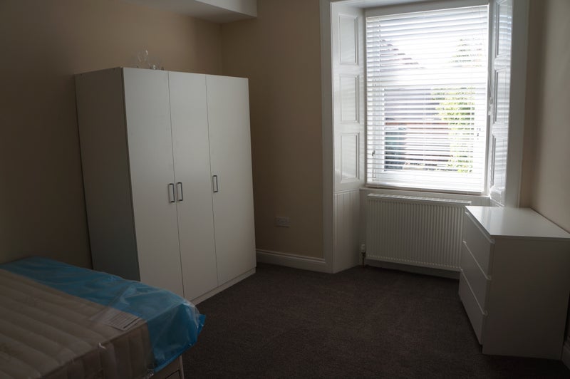 Room Corstorphine Road in City of Edinburgh