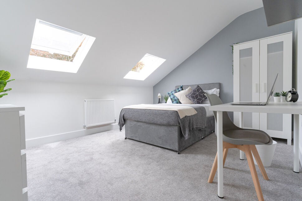 Room Playfair Road in Portsmouth