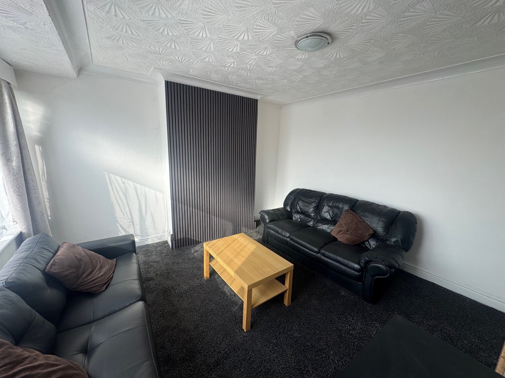House Mayville Terrace in Leeds