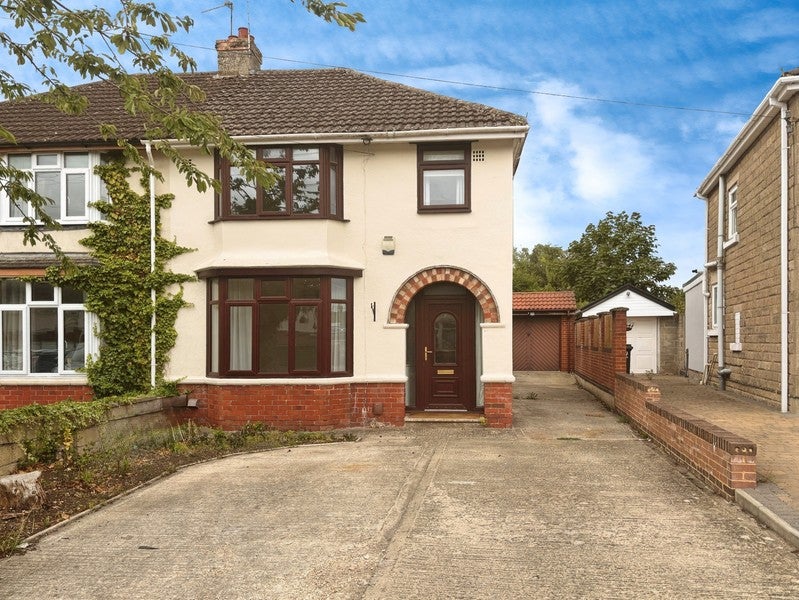 House Merton Avenue in Stratton St. Margaret