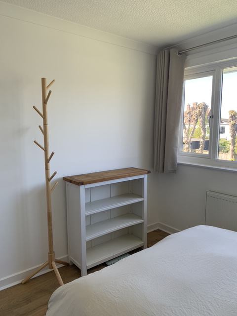 Room Sandrock Place in Greater London