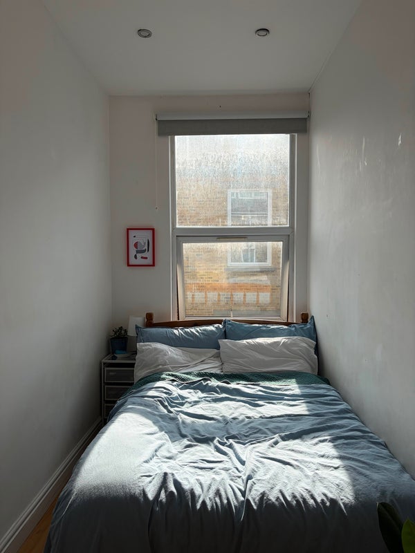 Room Stoke Newington Road in Greater London