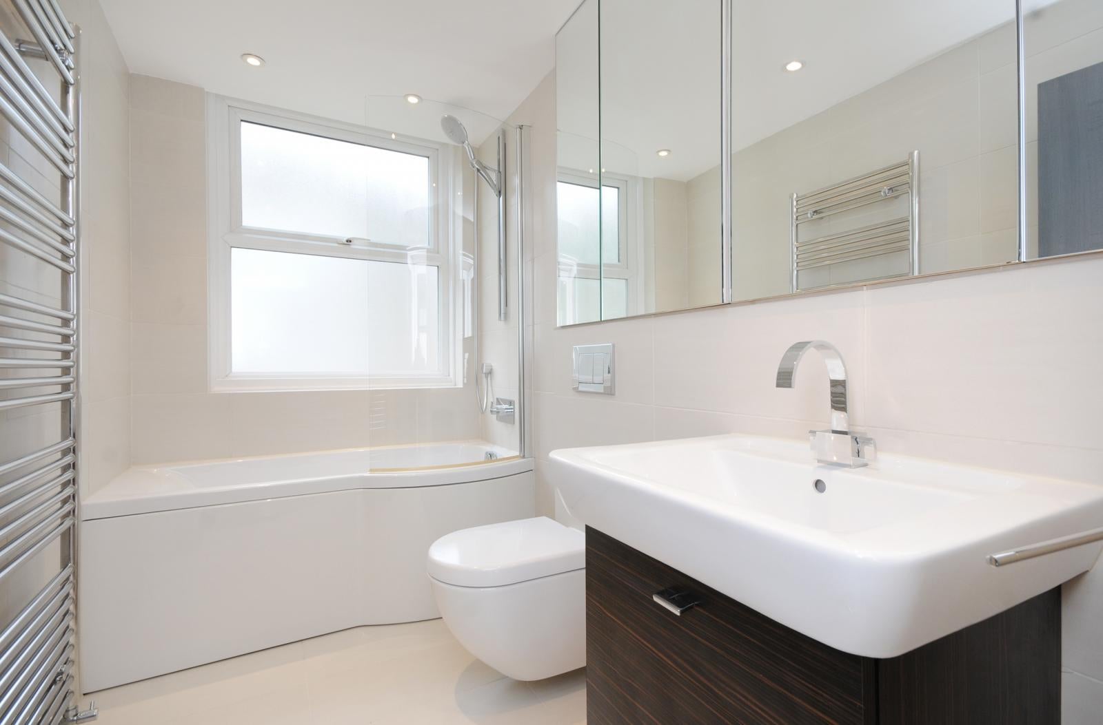 Flat Boydell Court in Greater London