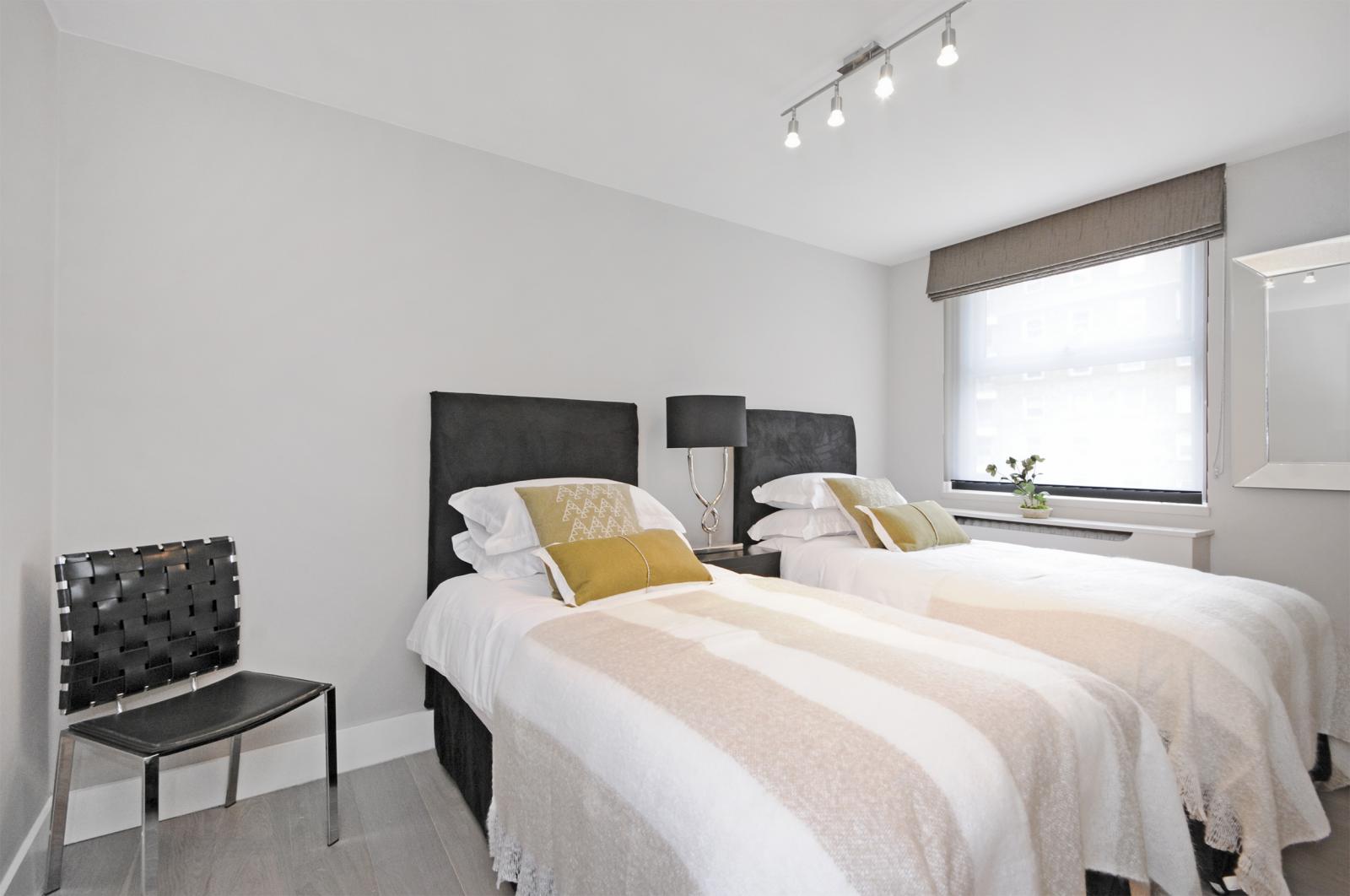 Flat Boydell Court in Greater London