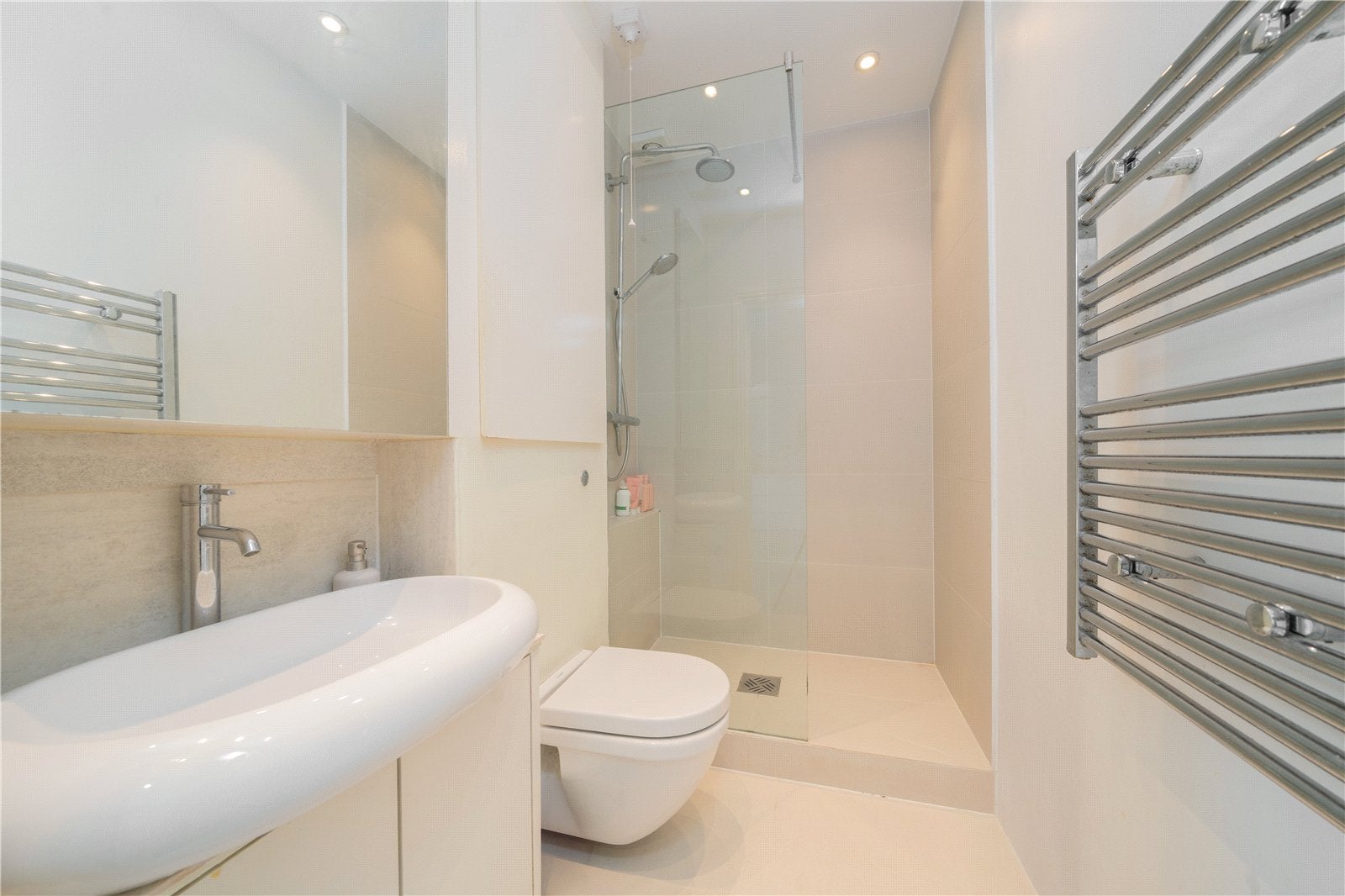 Flat Colville Square in Greater London