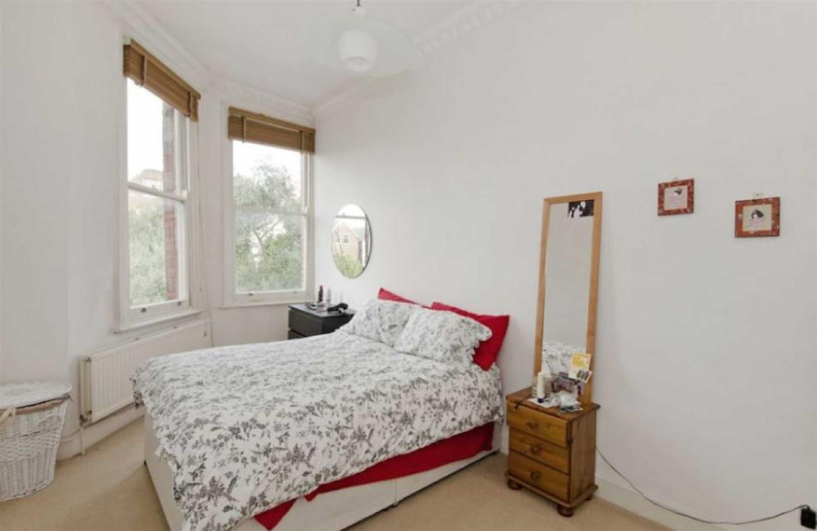 House Greencroft Gardens in Greater London