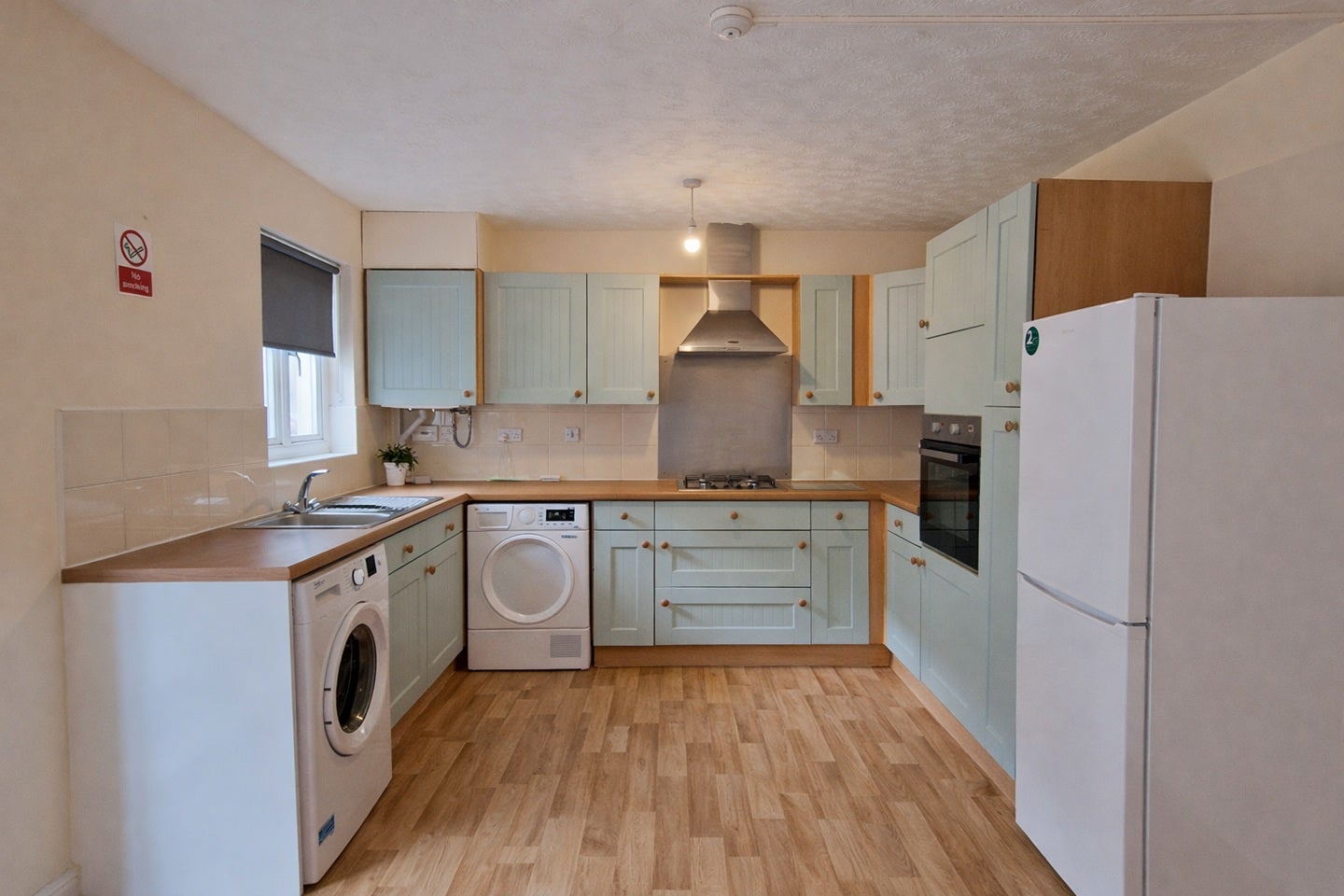 Room Pillowell Drive in Gloucester