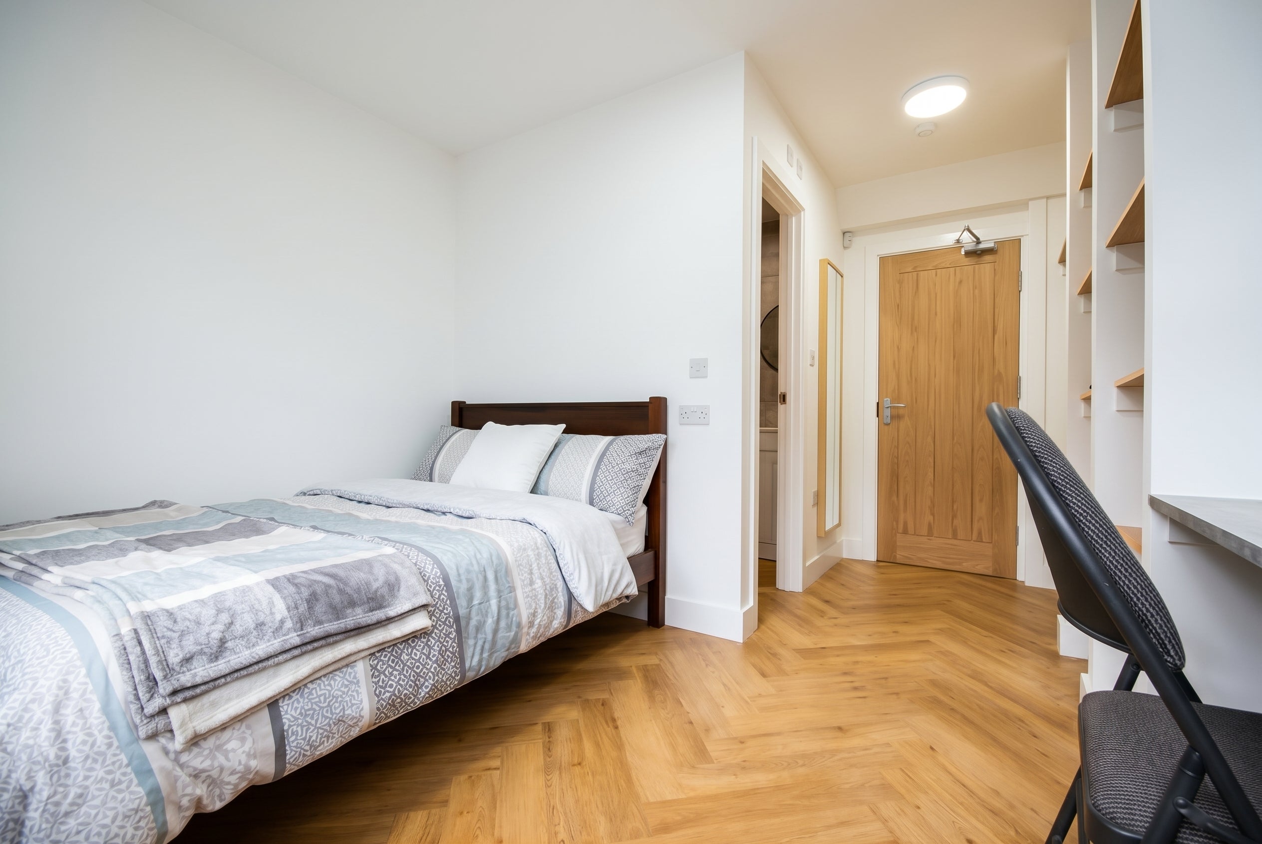 Room Croydon Road in Birmingham