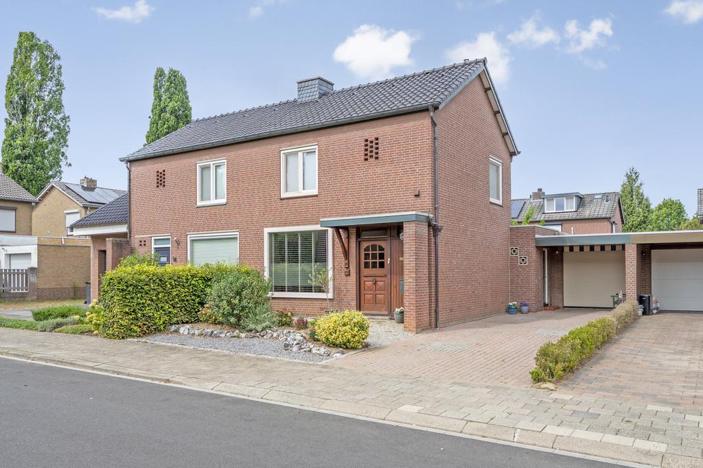 Huis Muntstraat 12 in Born