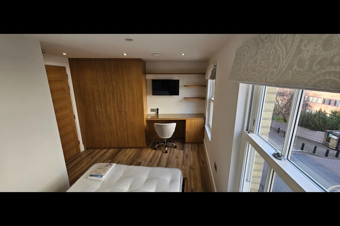 Room Felsham Road in Greater London