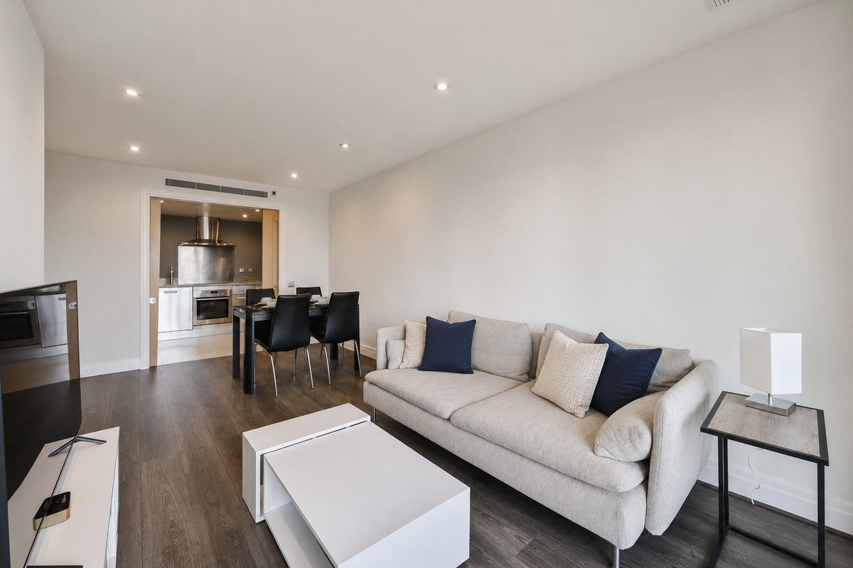 Flat Sheldon Square in City of Westminster