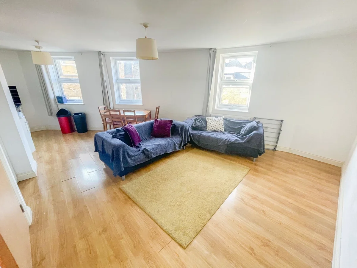 Flat Millers Terrace in Greater London