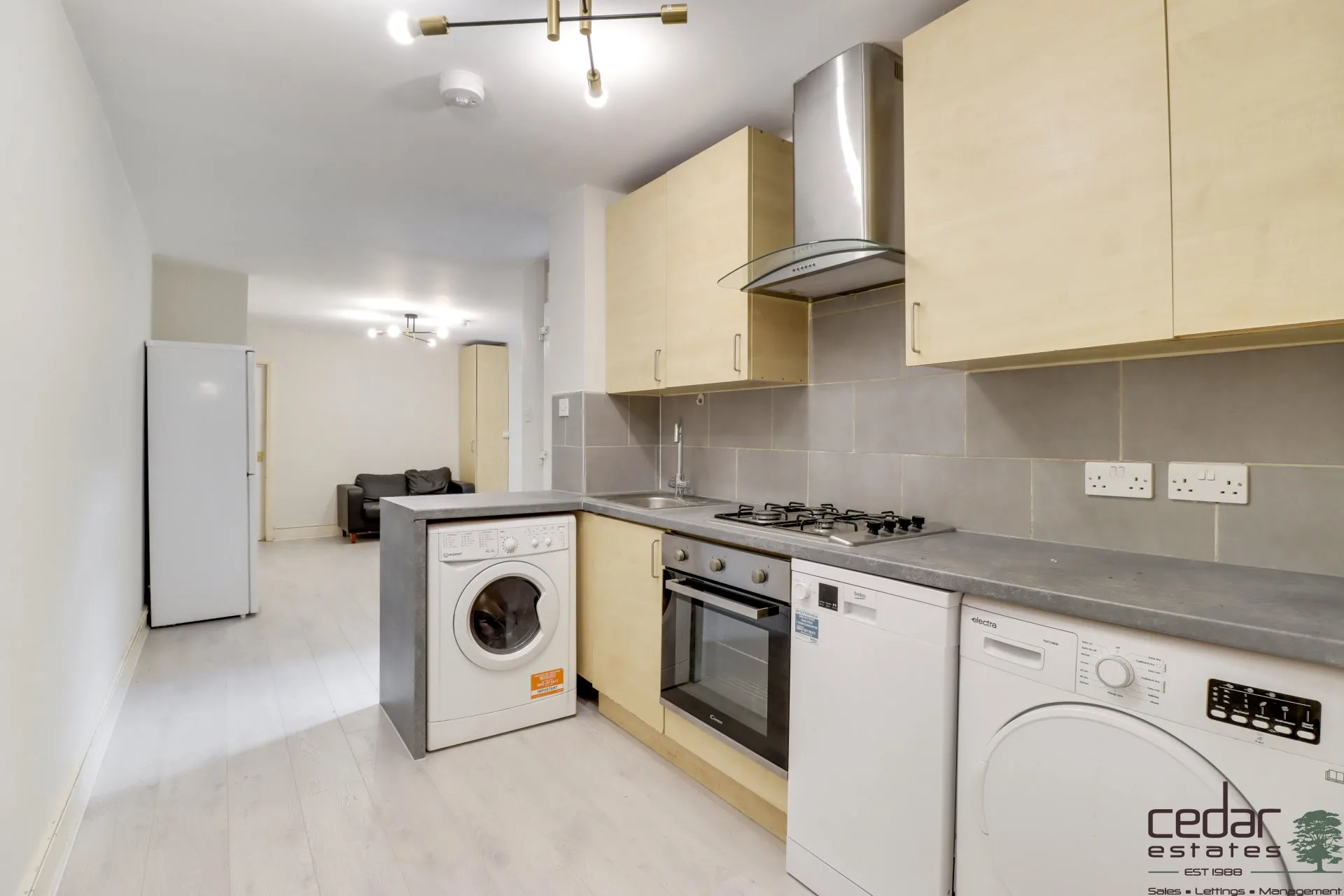 Flat Iverson Road in Greater London