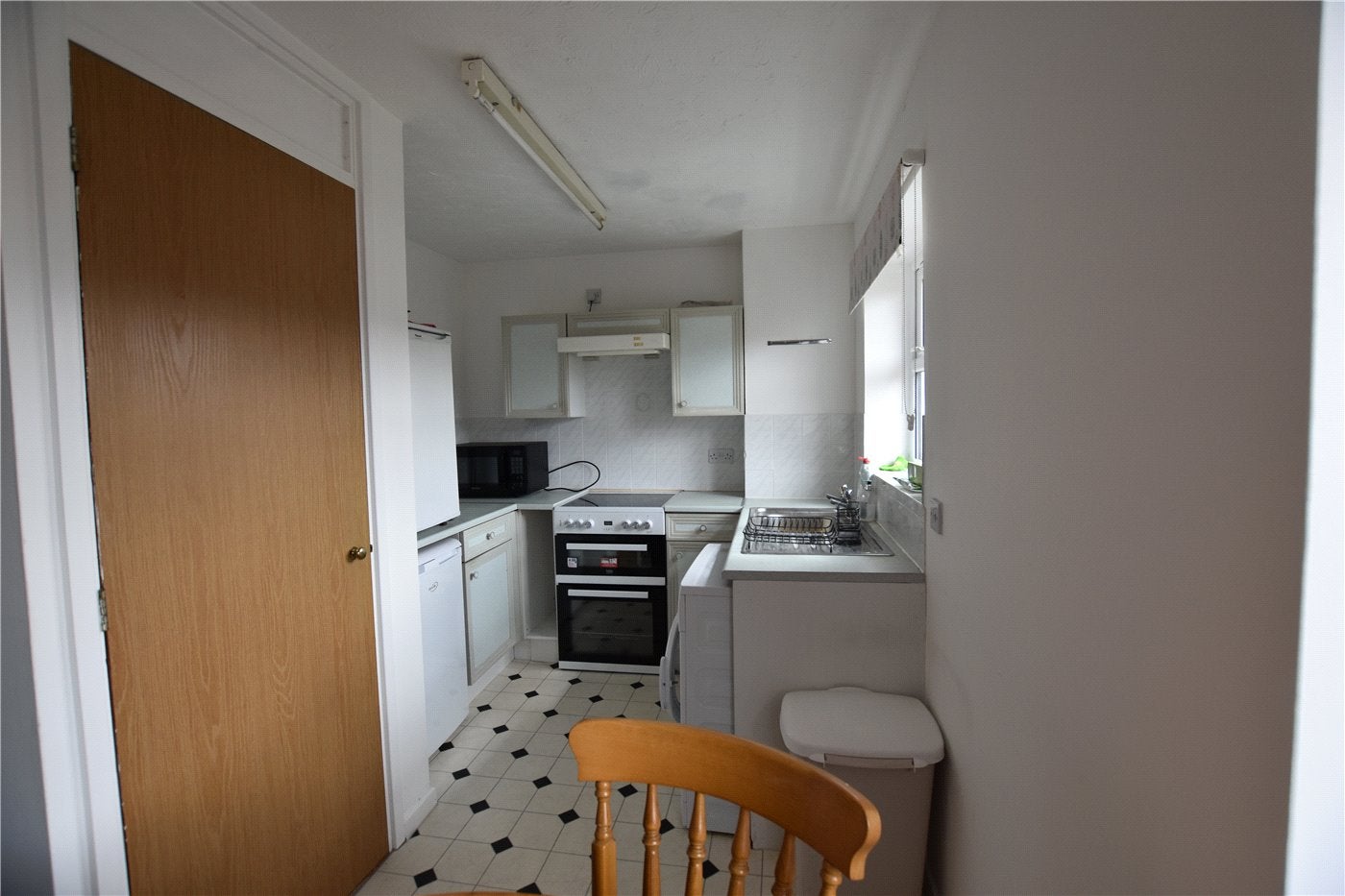 Flat Stubbs Drive in Greater London