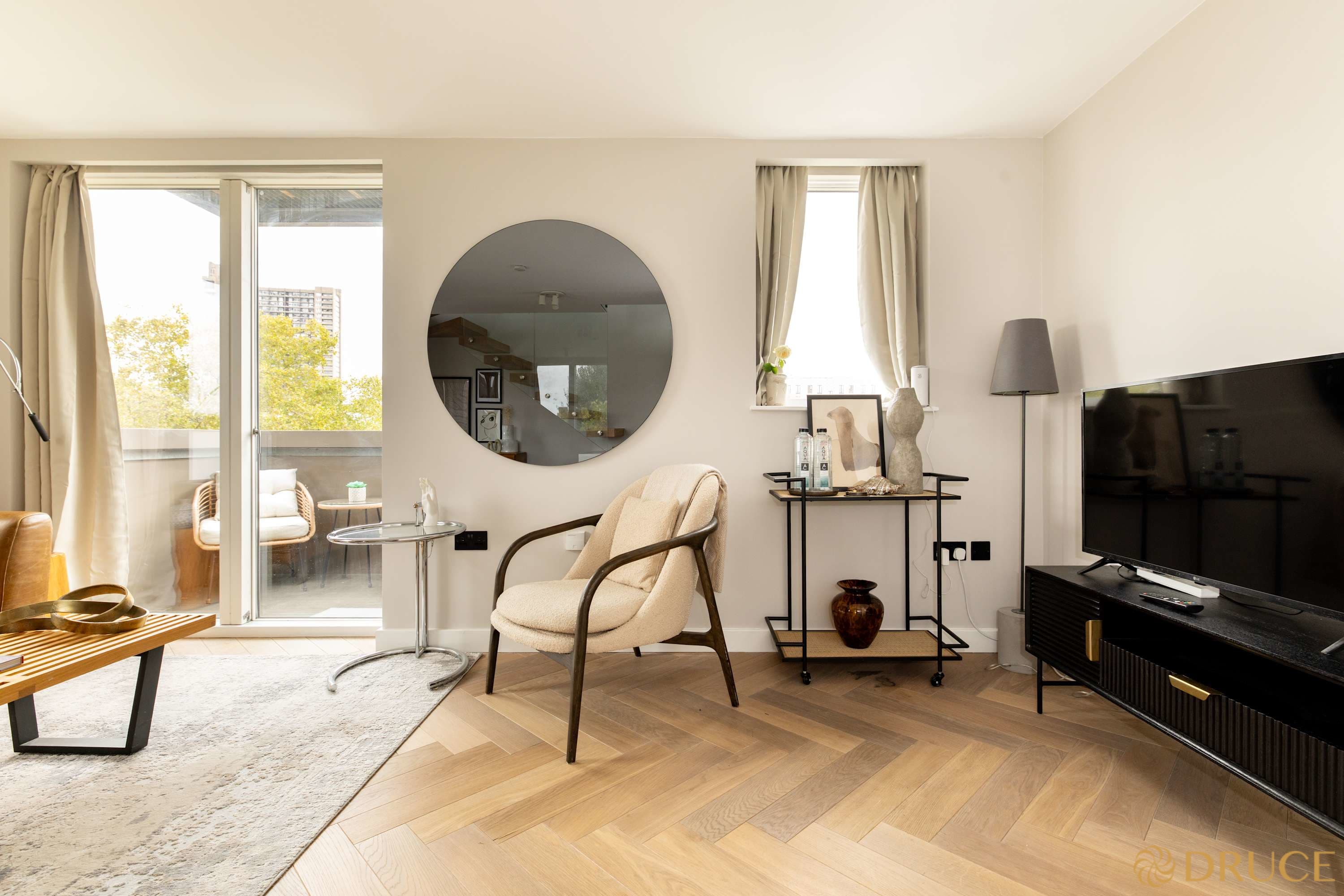 Flat Bevington Road in London