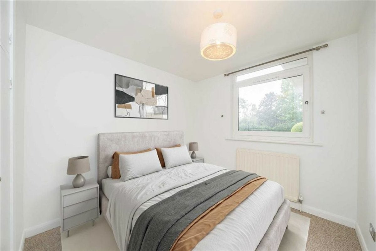 Flat Fairways in Greater London