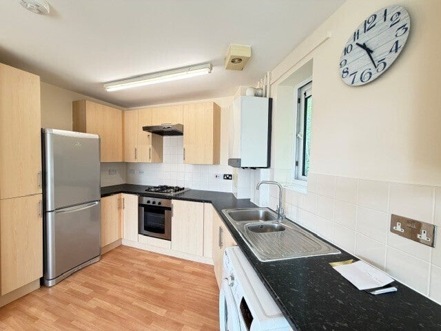 Flat Royal Court in Watford